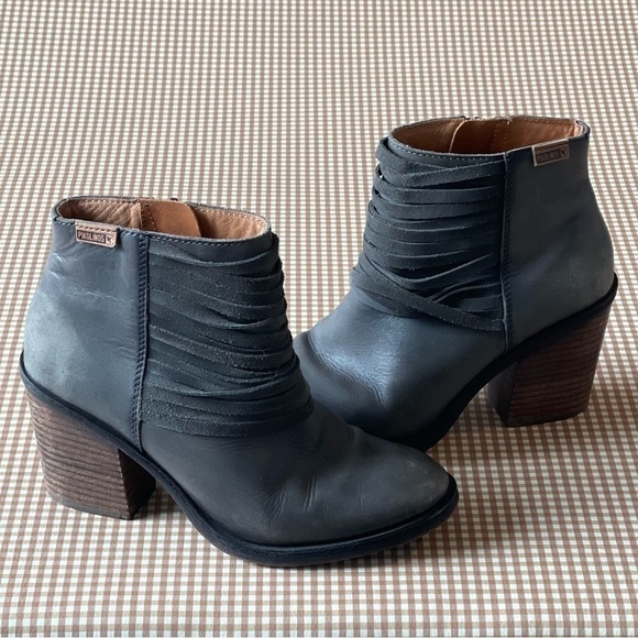 Pikolinos distressed leather ankle booties. Size 36 - Picture 1 of 16